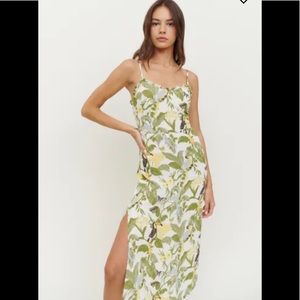 Reformation  Cassandra Dress  Color: Tropics